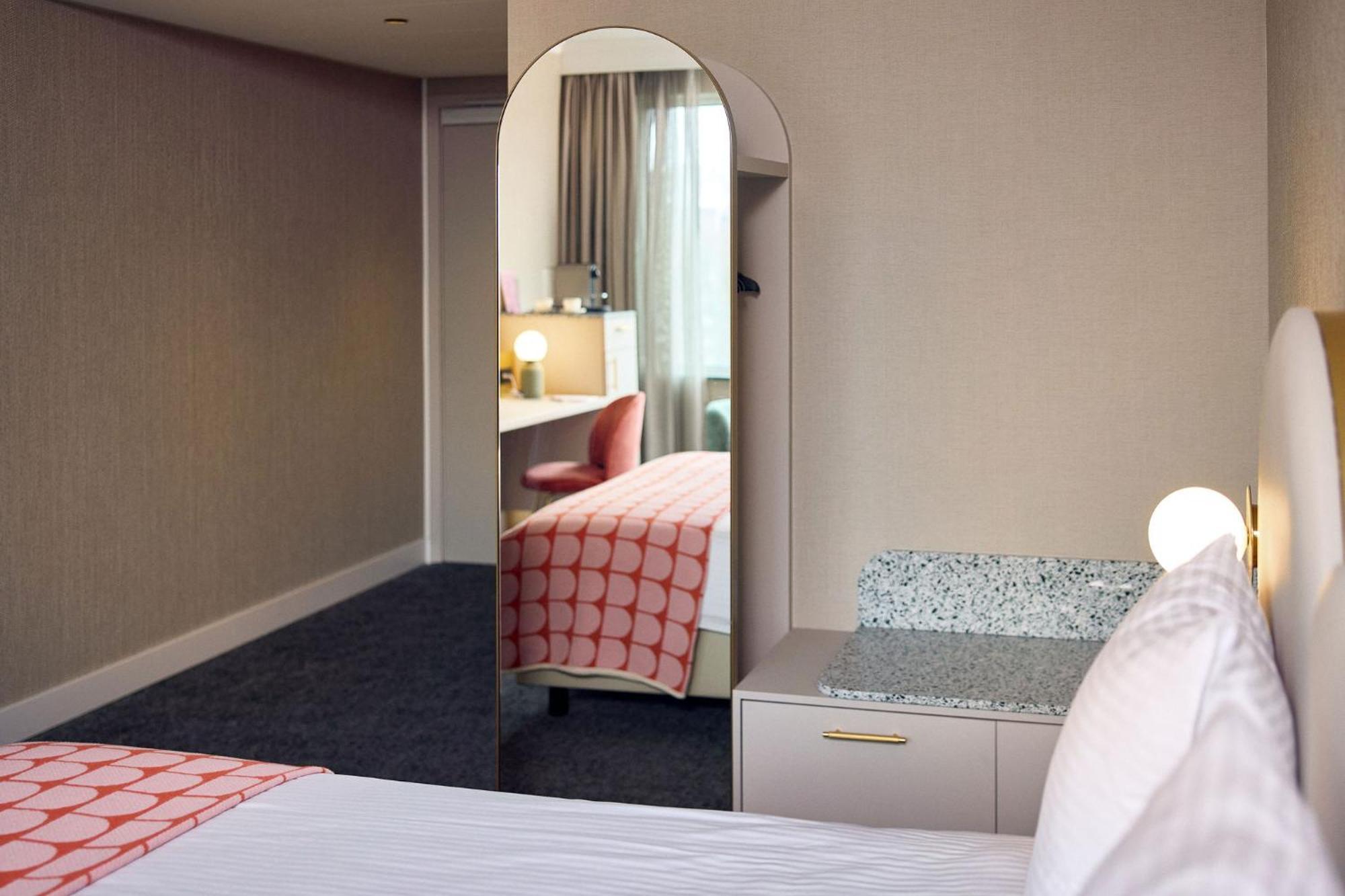 Hotel Der Valk Park Lane 4*